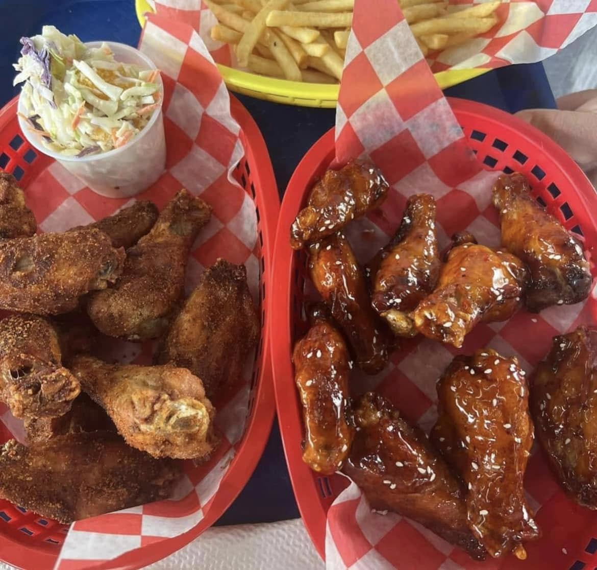 Baskets of V9 chicken wings, dry rub and glazed